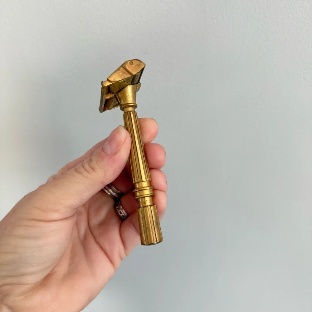 Vintage | Brass Gold GEM Micromatic Open Comb Single Edge Safety Razor Twist End